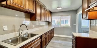 3070 Vineland Avenue 3070 Vineland Avenue Photo Gallery 1