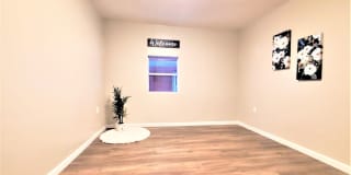 931 Wood St 931 Wood St Photo Gallery 1
