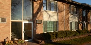 1498 Nancywood Dr Apt 8 1498 Nancywood Dr Apt 8 Photo Gallery 1