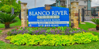 Blanco River Lodge Blanco River Lodge Photo Gallery 1