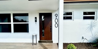 900 NW 5th Avenue 900 NW 5th Avenue Photo Gallery 1