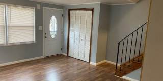 1601 Lyle Ct. 1601 Lyle Ct. Photo Gallery 1