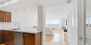 400 S Pointe Dr 400 S Pointe Dr Photo Gallery 1