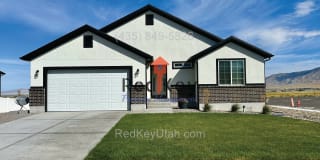228 W 2370 N 228 W 2370 N Photo Gallery 1