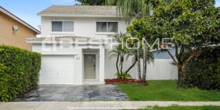 927 Southeast 13th Road 927 Southeast 13th Road Photo Gallery 1