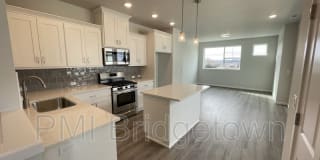 4217 SE Fortress Ln 4217 SE Fortress Ln Photo Gallery 1