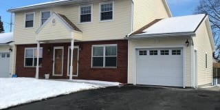29 Swayze Drive 29 Swayze Drive Photo Gallery 1