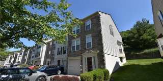 128 Knollwood Drive 128 Knollwood Drive Photo Gallery 1