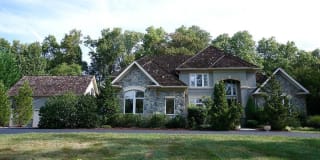 9747 AVENEL FARM DR 9747 AVENEL FARM DR Photo Gallery 1