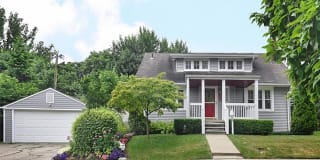 208 CALIFORNIA Avenue 208 CALIFORNIA Avenue Photo Gallery 1