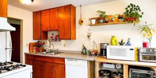 1805-1815-1825 Garfield St. NE 1805-1815-1825 Garfield St. NE Photo Gallery 1