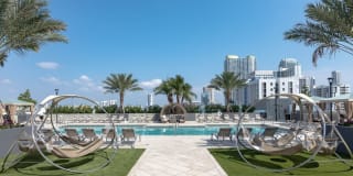 Miro Brickell Miro Brickell Photo Gallery 1