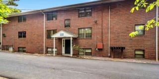 2 Town House Ln Apt 3 2 Town House Ln Apt 3 Photo Gallery 1