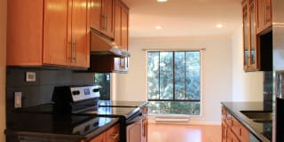 4 ADMIRAL DRIVE 4 ADMIRAL DRIVE Photo Gallery 1