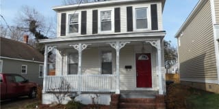 309 E Pembroke Avenue 309 E Pembroke Avenue Photo Gallery 1