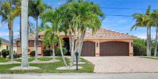 3129 SW 26th Place 3129 SW 26th Place Photo Gallery 1