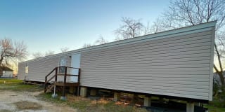 1111 FM 78 1111 FM 78 Photo Gallery 1