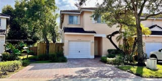 4060 NW 91st Ter 4060 NW 91st Ter Photo Gallery 1