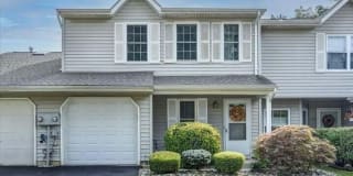 35 Breakwater Square 35 Breakwater Square Photo Gallery 1