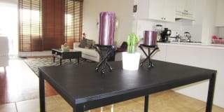 1080 98 ST 1080 98 ST Photo Gallery 1