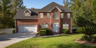 127 Cambridge Dr S 127 Cambridge Dr S Photo Gallery 1