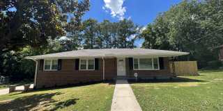 713 Killarney Dr NW 713 Killarney Dr NW Photo Gallery 1