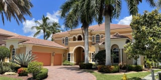 238 SW Palm Cove Drive 238 SW Palm Cove Drive Photo Gallery 1