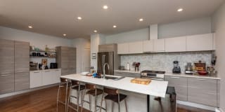 3051 West Armitage Avenue 3051 West Armitage Avenue Photo Gallery 1