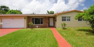 431 NE 146th Ter 431 NE 146th Ter Photo Gallery 1