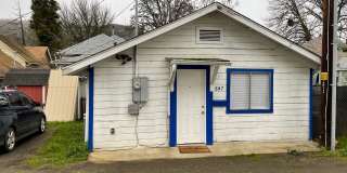 847 SE Flint St. 847 SE Flint St. Photo Gallery 1
