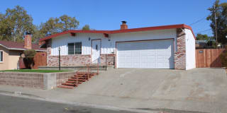 208 Sandalwood Court 208 Sandalwood Court Photo Gallery 1