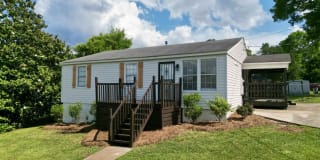 4713 9TH AVENUE 4713 9TH AVENUE Photo Gallery 1