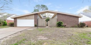 2276 Sutherland Drive 2276 Sutherland Drive Photo Gallery 1
