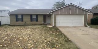 301 N English Dr 301 N English Dr Photo Gallery 1