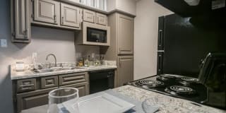 1500 S Interstate 35 Unit E31 1500 S Interstate 35 Unit E31 Photo Gallery 1