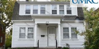 715 E 54th St. 715 E 54th St. Photo Gallery 1