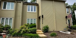 2704 Spinnaker Court 2704 Spinnaker Court Photo Gallery 1