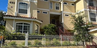 692 Seabrook Ct. #102 692 Seabrook Ct. #102 Photo Gallery 1