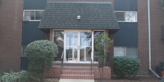 1557 West Irving Park Road 1557 West Irving Park Road Photo Gallery 1