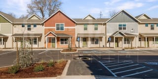 2501 Floral Ave 2501 Floral Ave Photo Gallery 1