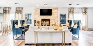 Bellevue Heights Bellevue Heights Photo Gallery 1