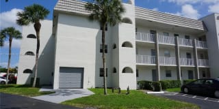 8135 Sunrise Lakes Blvd 8135 Sunrise Lakes Blvd Photo Gallery 1