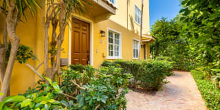 72 SE 6th Avenue 72 SE 6th Avenue Photo Gallery 1