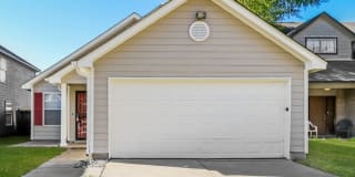 4713 Waterfront Oak Drive 4713 Waterfront Oak Drive Photo Gallery 1