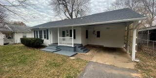 2223 W Elm St 2223 W Elm St Photo Gallery 1