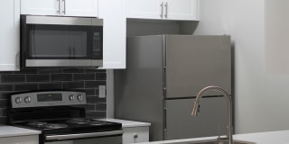 Preston Pointe at Windermere Apartments Preston Pointe at Windermere Apartments Photo Gallery 1