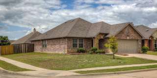 513 Azalea Drive 513 Azalea Drive Photo Gallery 1