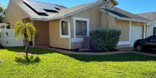 1201 SW 112th Ave 1201 SW 112th Ave Photo Gallery 1