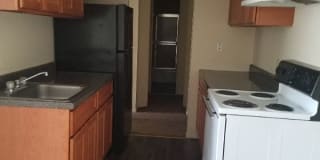 105 Sherbrooke Ave 105 Sherbrooke Ave Photo Gallery 1