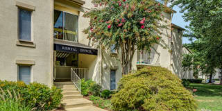 Lerner Springs at Reston Apartment Homes Lerner Springs at Reston Apartment Homes Photo Gallery 1